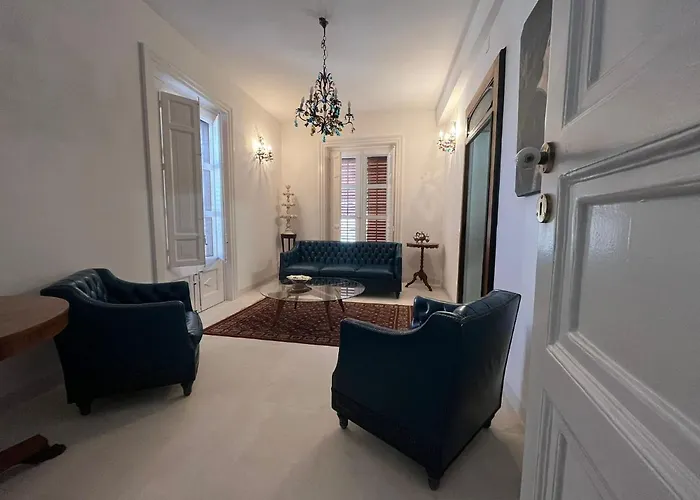 Palazzo Triolo - Dimora Di Charme Alojamento de Acomodação e Pequeno-almoço Corleone